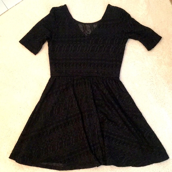 Little Black Lace Dress with Sleeves - Picture 3 of 4